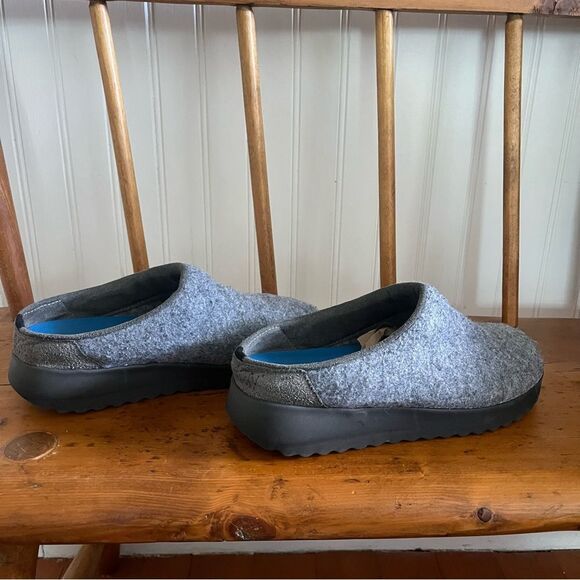 KLÄGN Indoor / Outdoor Slipper Clog 38 - Picture 6 of 12